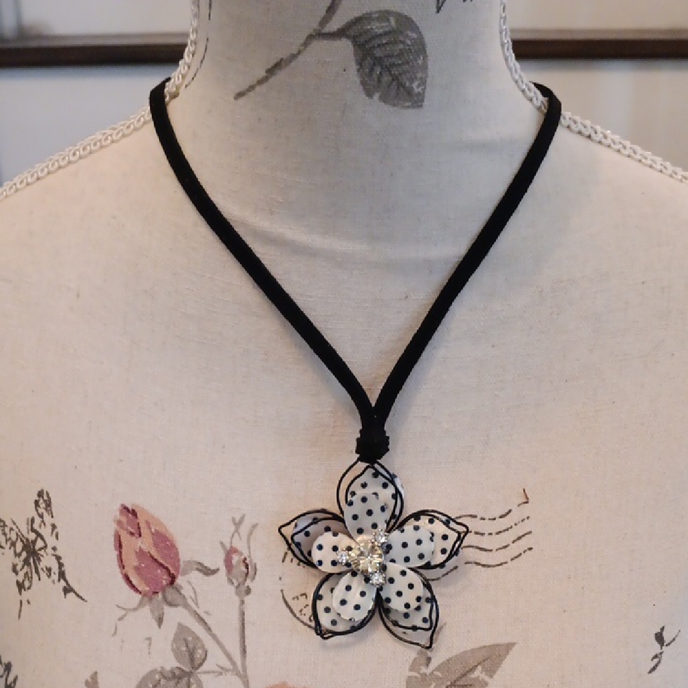 + Vintage Shell and Crystal Floral Necklace